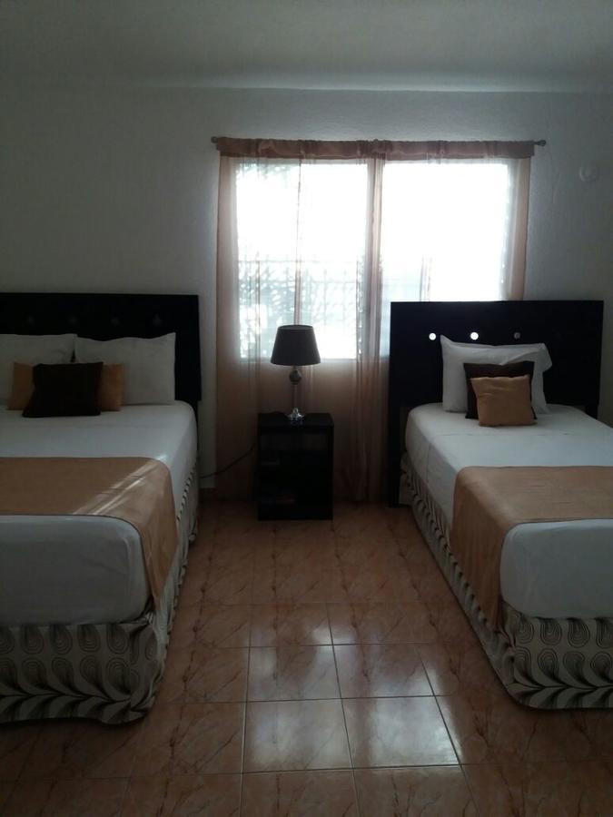 Room In Cancun Stadium 외부 사진